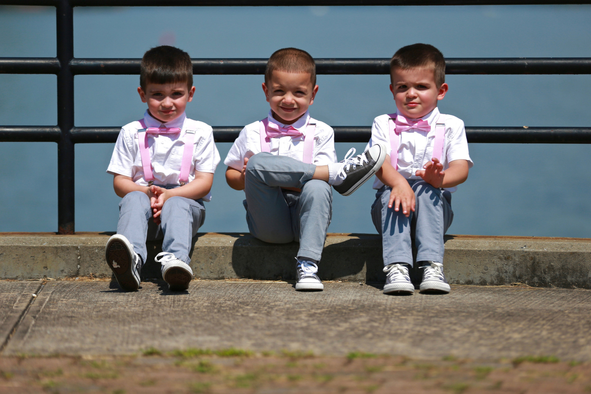 kids sitting at cortlandt colonial manor cortlandt ny wedding ring bearers reception